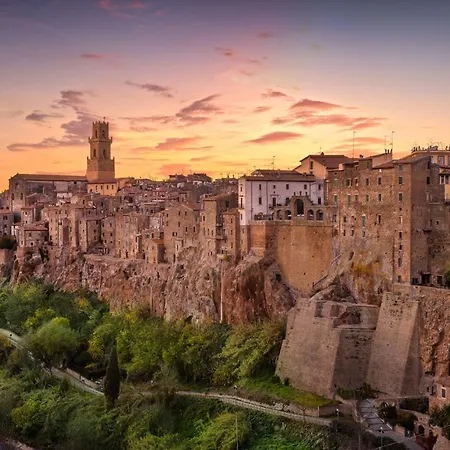 La Casa Del Villanu * Pitigliano